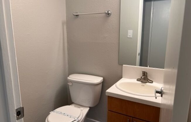 2 beds, 1.5 baths, 1,050 sqft, $3,395, Unit 1740-8