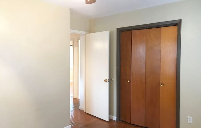 3 beds, 1 bath, $1,050