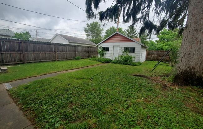 Cozy 2 Bedroom Ranch