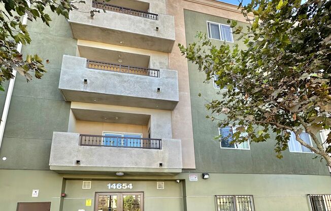 Yaya Nordhoff Apartments