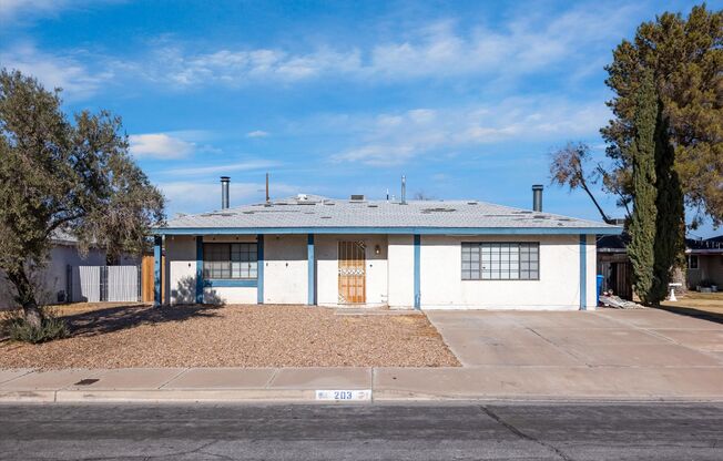 Single Story Pool Home in Henderson
