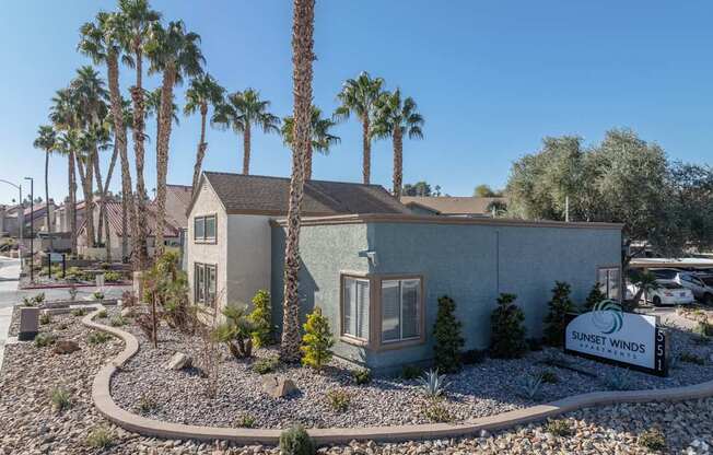 Welcome to Sunset Winds in Henderson, NV 89014