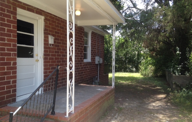**AVAILABLE NOW**2 bedroom / 1 bathroom Home for Rent in Columbus, GA**