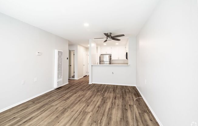 1 bed, 1 bath, 695 sqft, $1,798, Unit 112