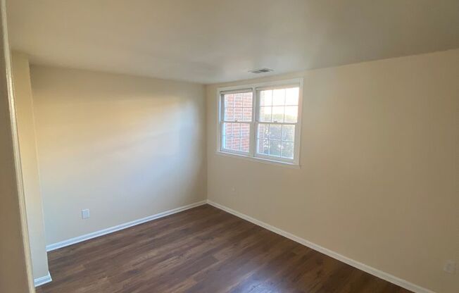 2 beds, 1 bath, $1,500