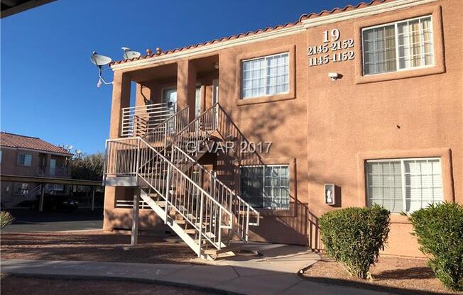 3 beds, 2 baths, 1,140 sqft, $1,350