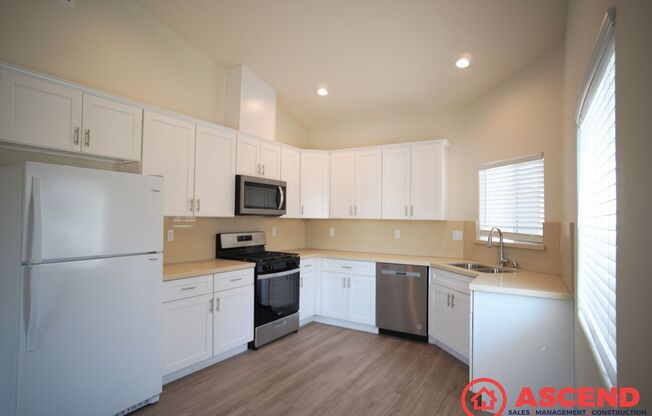 2 beds, 2 baths, 875 sqft, $1,850, Unit 8400 Frankie Lou #A