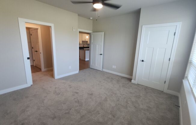 1 bed, 1 bath, 772 sqft, $1,495, Unit 880-211