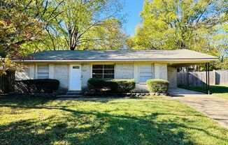 Cute and Cozy 3 Bedroom / 1 Bathroom in Montgomery!