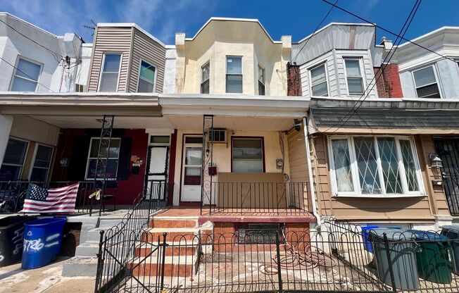 Stunning 3-Bedroom Townhome in Frankford! Available NOW!