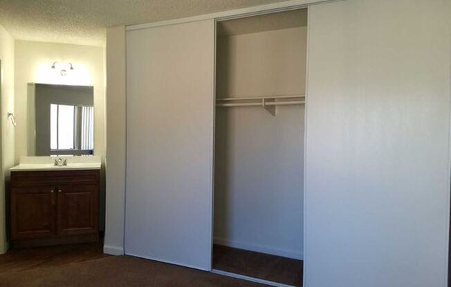 2 beds, 1 bath, 775 sqft, $2,195, Unit 038