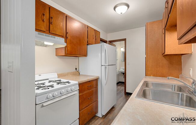 1 bed, 1 bath, 500 sqft, $845, Unit 121