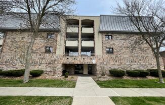 5200 N Diversey