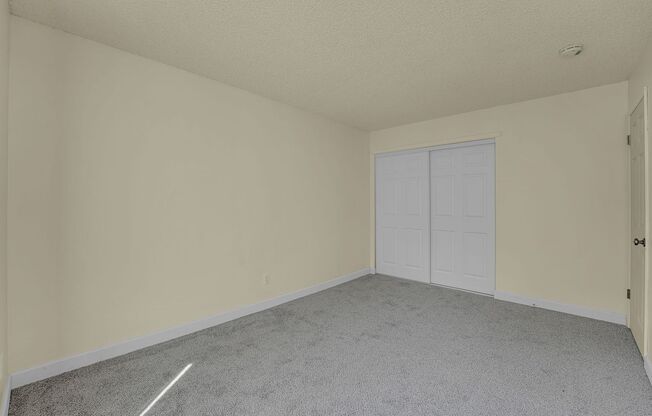 2 beds, 1 bath, 900 sqft, $1,500, Unit 760-72
