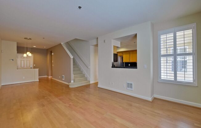 Downtown Mountain View l Stylish Home