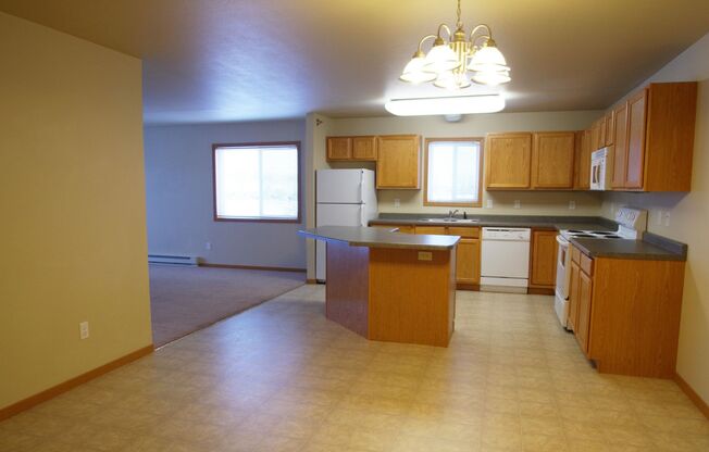 3 beds, 2 baths, 1,409 sqft, $1,720, Unit 1834-234