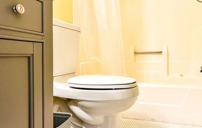 Studio, 1 bath, $1,199, Unit Unit 2636
