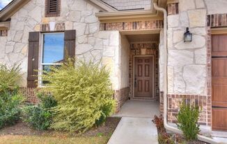 3 beds, 2 baths, $2,050