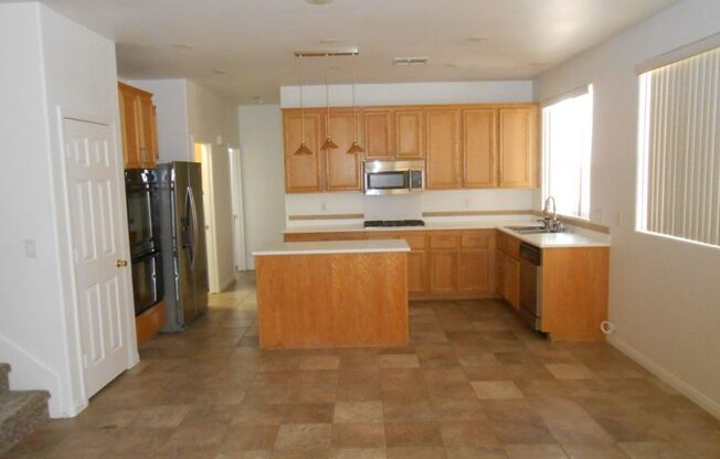 Beautiful 4 Bedroom Home in Summerlin
