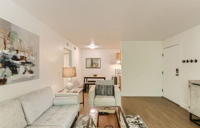 1 bed, 1 bath, $2,695, Unit # J 24