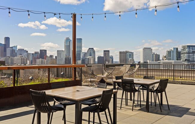 Studio, 1 bath, 453 sqft, $1,725, Unit 603