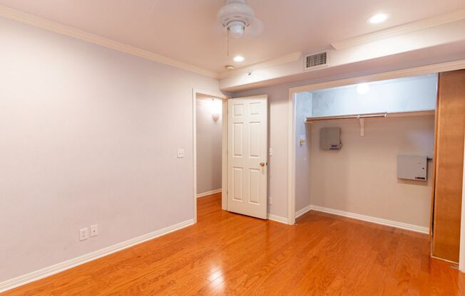 2 beds, 1 bath, $1,650, Unit APARTMENT 2