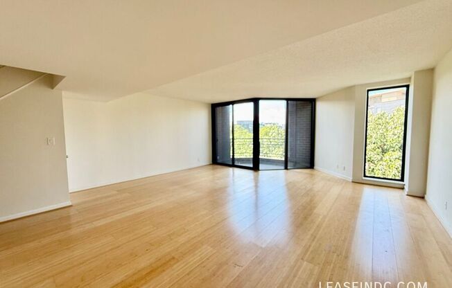 1099 22nd Street NW #406