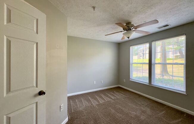 Charming 2 Bedroom/1 Bathroom Apartment in Nottingham, MD!