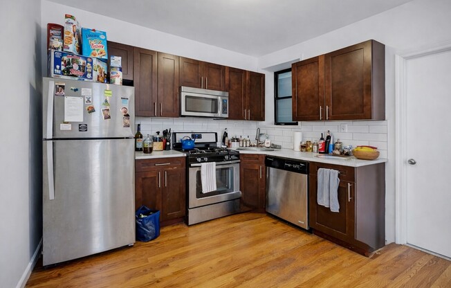 312 W W 142 ST
