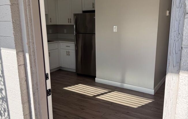 2 beds, 1 bath, 900 sqft, $1,900, Unit Unit 209