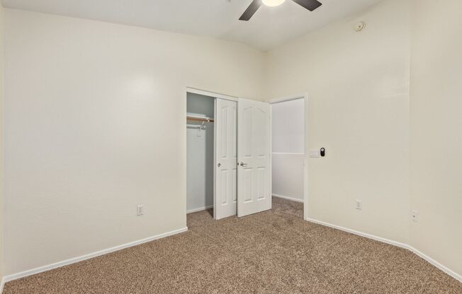 4 beds, 2.5 baths, $2,200, Unit #1171