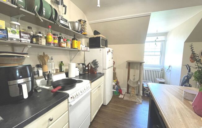 1 bed, 1 bath, $1,195, Unit 488