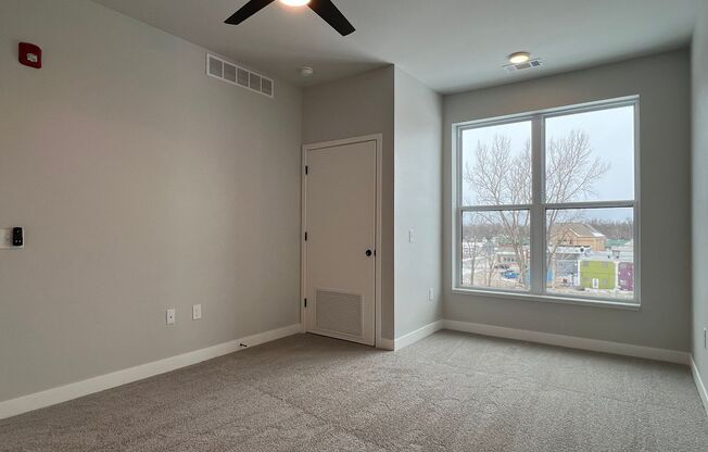 2 beds, 2 baths, 1,279 sqft, $2,850, Unit WR 305-310