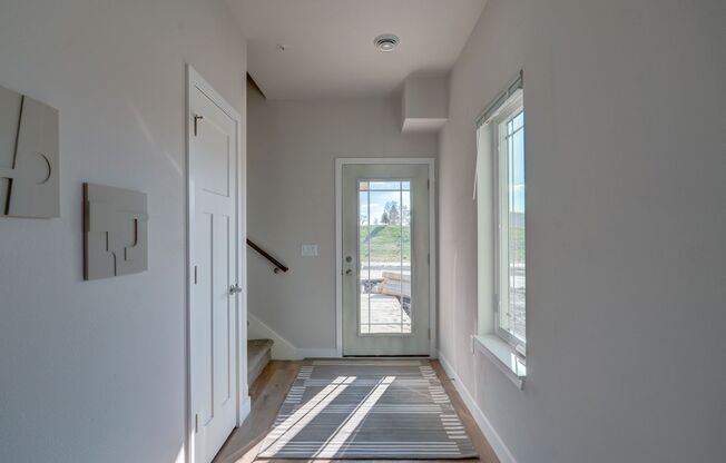 3 beds, 2.5 baths, 1,480 sqft, $3,140, Unit 2667-101