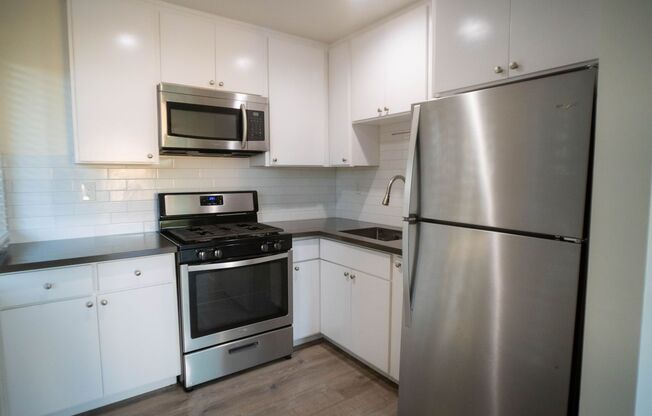 2 beds, 1 bath, 650 sqft, $2,470, Unit 316