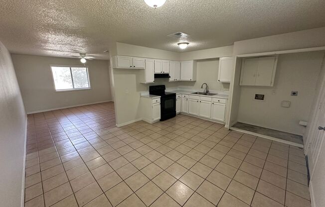 Charming 3 bedroom - Available now!