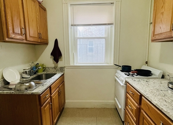 14 Palace Rd