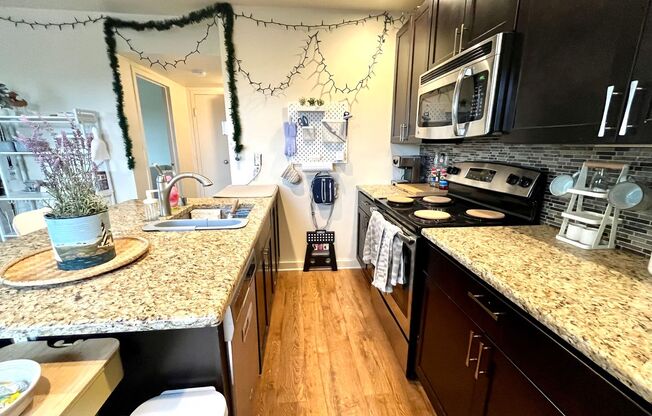 1 bed, 1 bath, $995, Unit 501