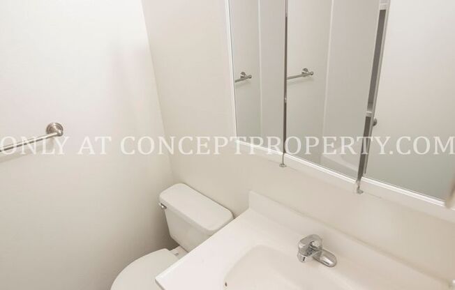 2 beds, 1 bath, 810 sqft, $1,299, Unit 29