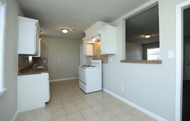 Charming 3 Bedroom Home in Central Houston!