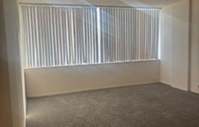 1 bed, 1 bath, 744 sqft, $1,450, Unit 511