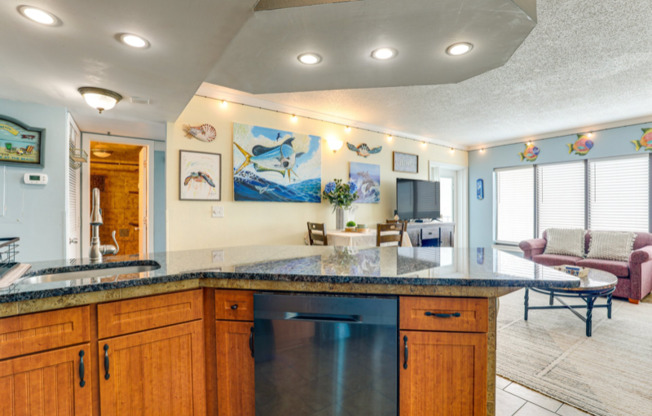 1605 S OCEAN BLVD