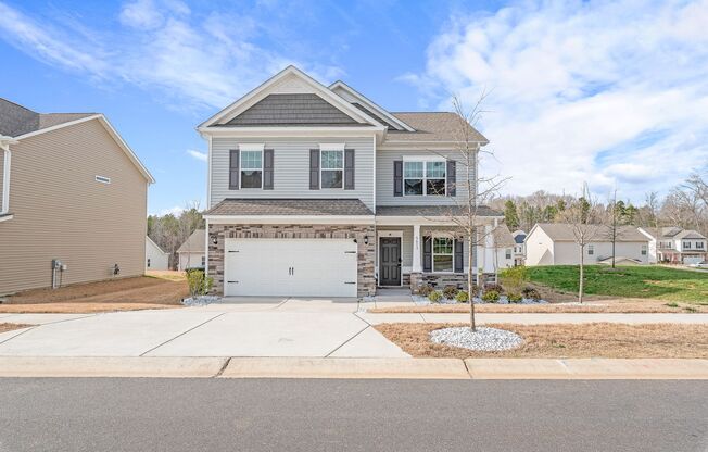 Beautiful 4 Bedroom Home in Gastonia