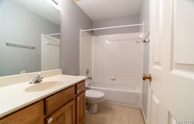 5 beds, 3.5 baths, 4,400 sqft, $3,750, Unit Castle Ridge Drive 570