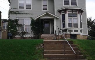 251 W Downer