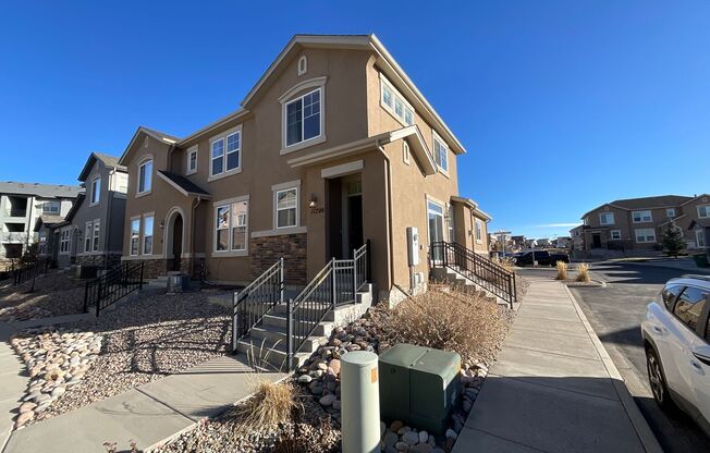 2 Master Suite Townhome Available Near Voyager Pkwy & Ridgeline Dr!