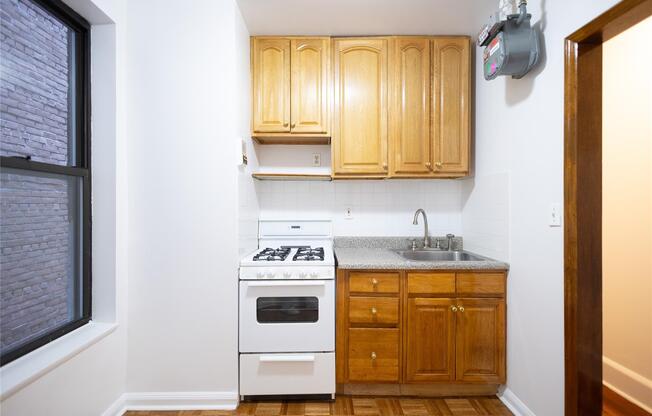115 E 96 ST