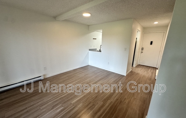 3414 S Grand Blvd