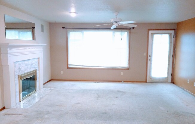 Gorgeous 3 Bedroom Aloha House with Attached 2 Car Garage