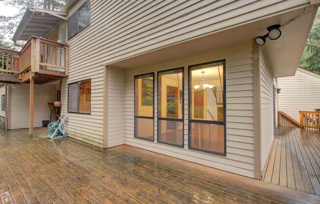 3 beds, 2.5 baths, $3,700